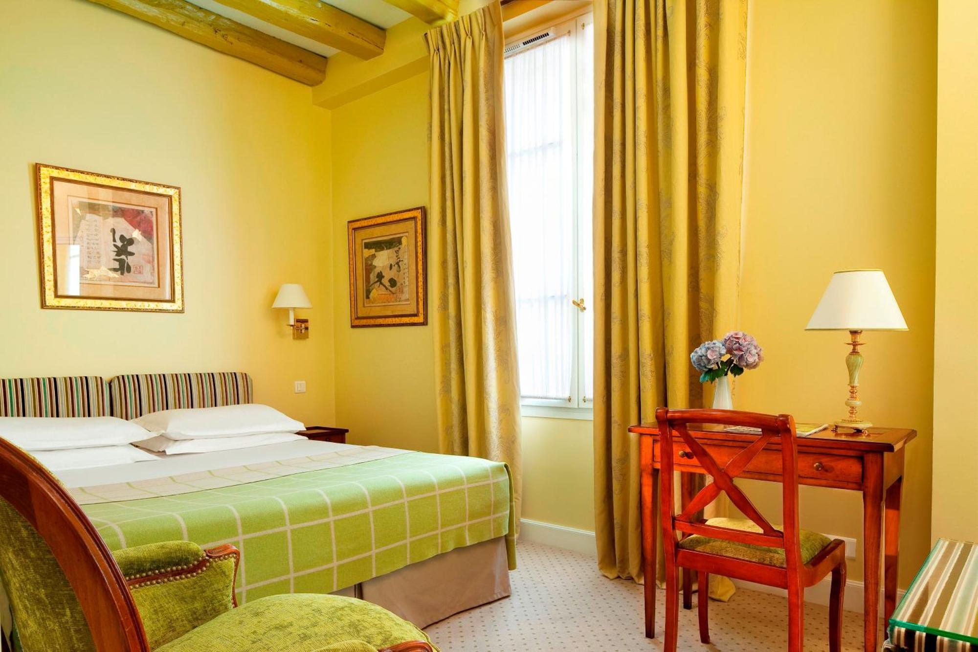 Le Relais Saint Honore Paříž Pokoj fotografie